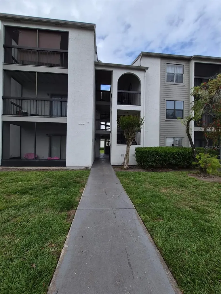 2031 Cascades Boulevard Kissimmee FL 34741