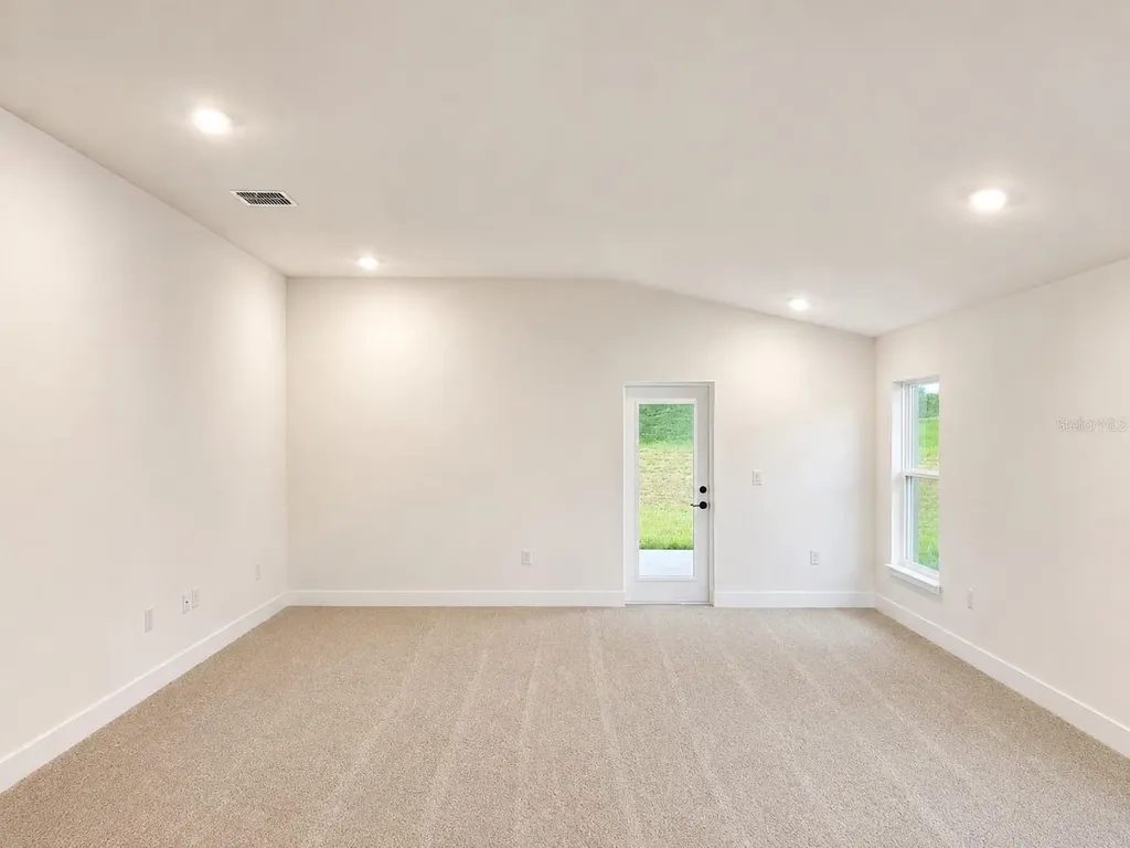 255 Verny Grove Lane Leesburg FL 34748
