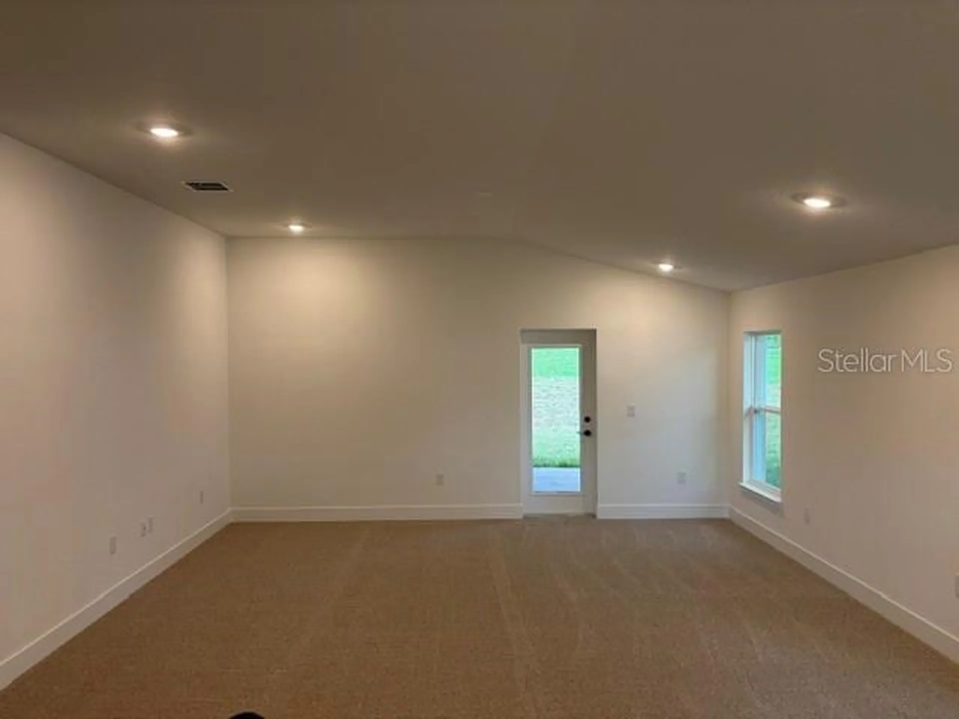 255 Verny Grove Lane Leesburg FL 34748