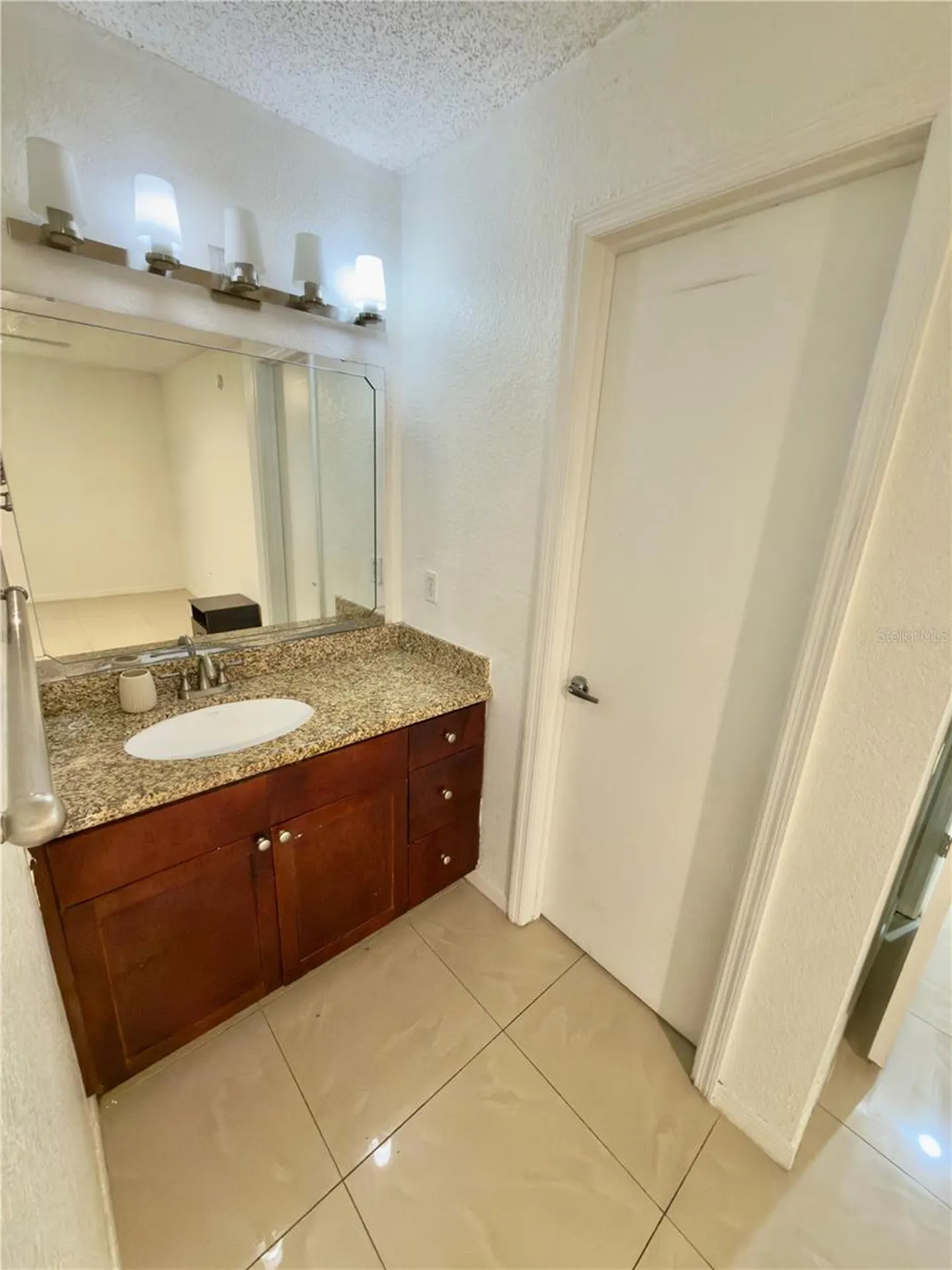 5152 Conroy Road Orlando FL 32811
