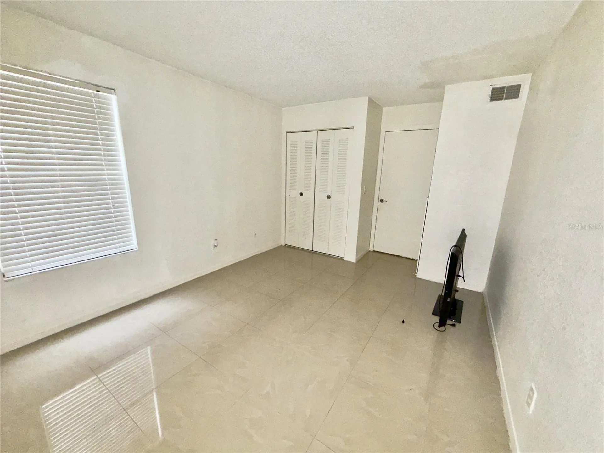 5152 Conroy Road Orlando FL 32811