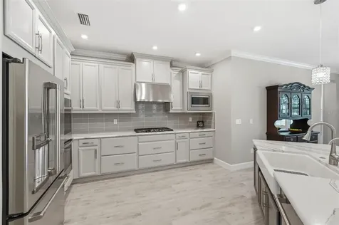 33805 Castaway Loop Wesley Chapel FL 33543