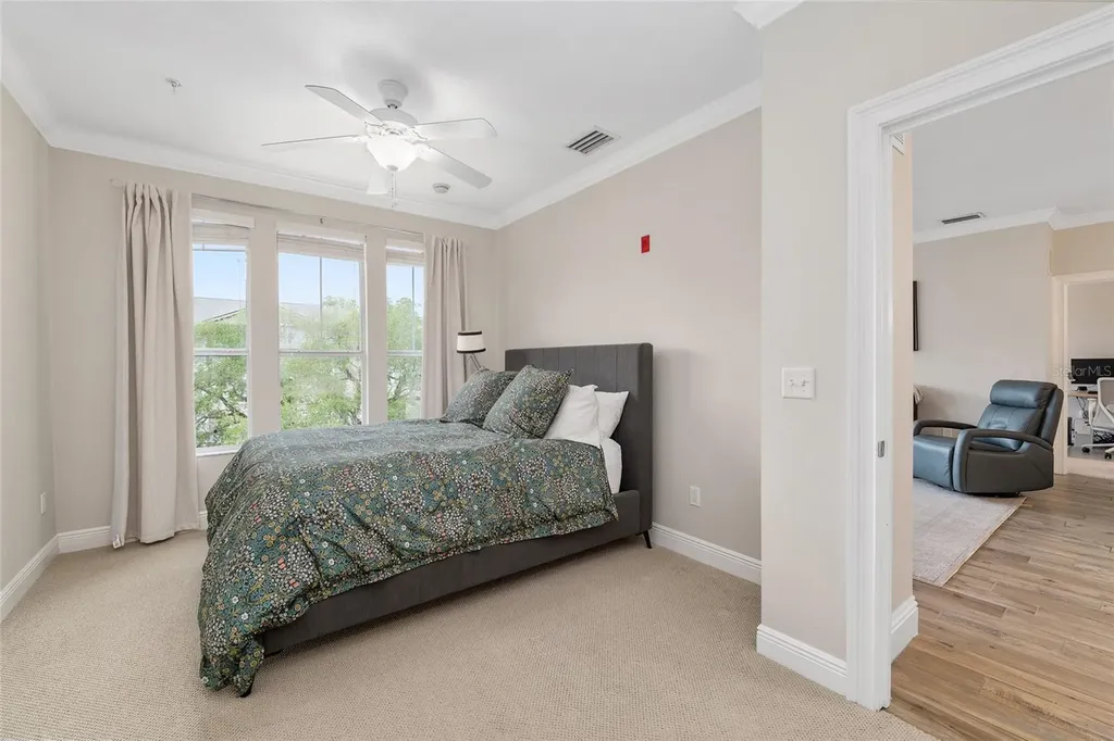 1185 SW 9th Road Gainesville FL 32601