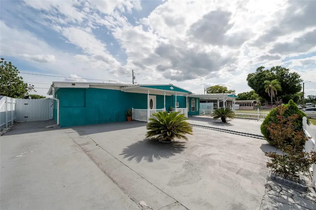 7511 Tidewater Trail Tampa FL 33619