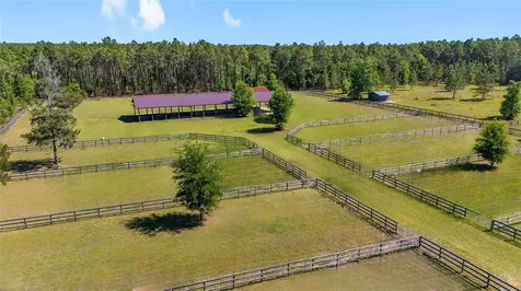 13531 SE 54th Street Morriston FL 32668