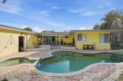 16007 Gulf Boulevard Redington Beach FL 33708