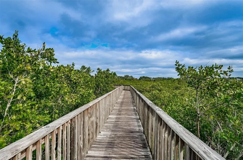 4323 Bayside Village Drive Tampa FL 33615