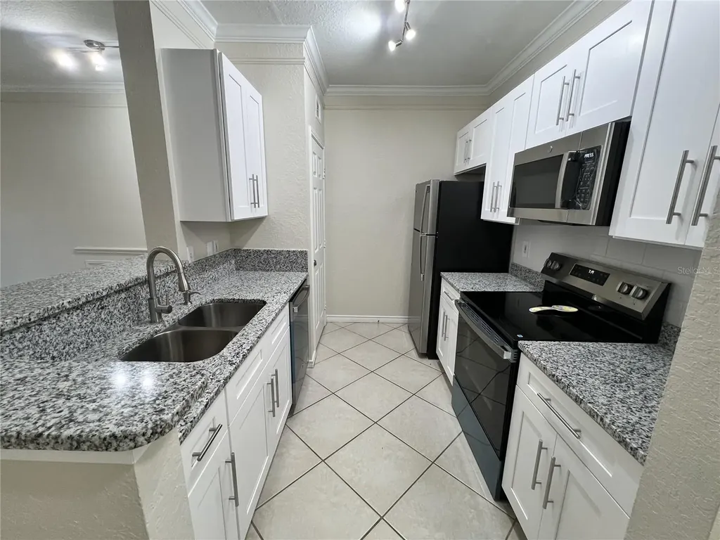 4323 Bayside Village Drive Tampa FL 33615