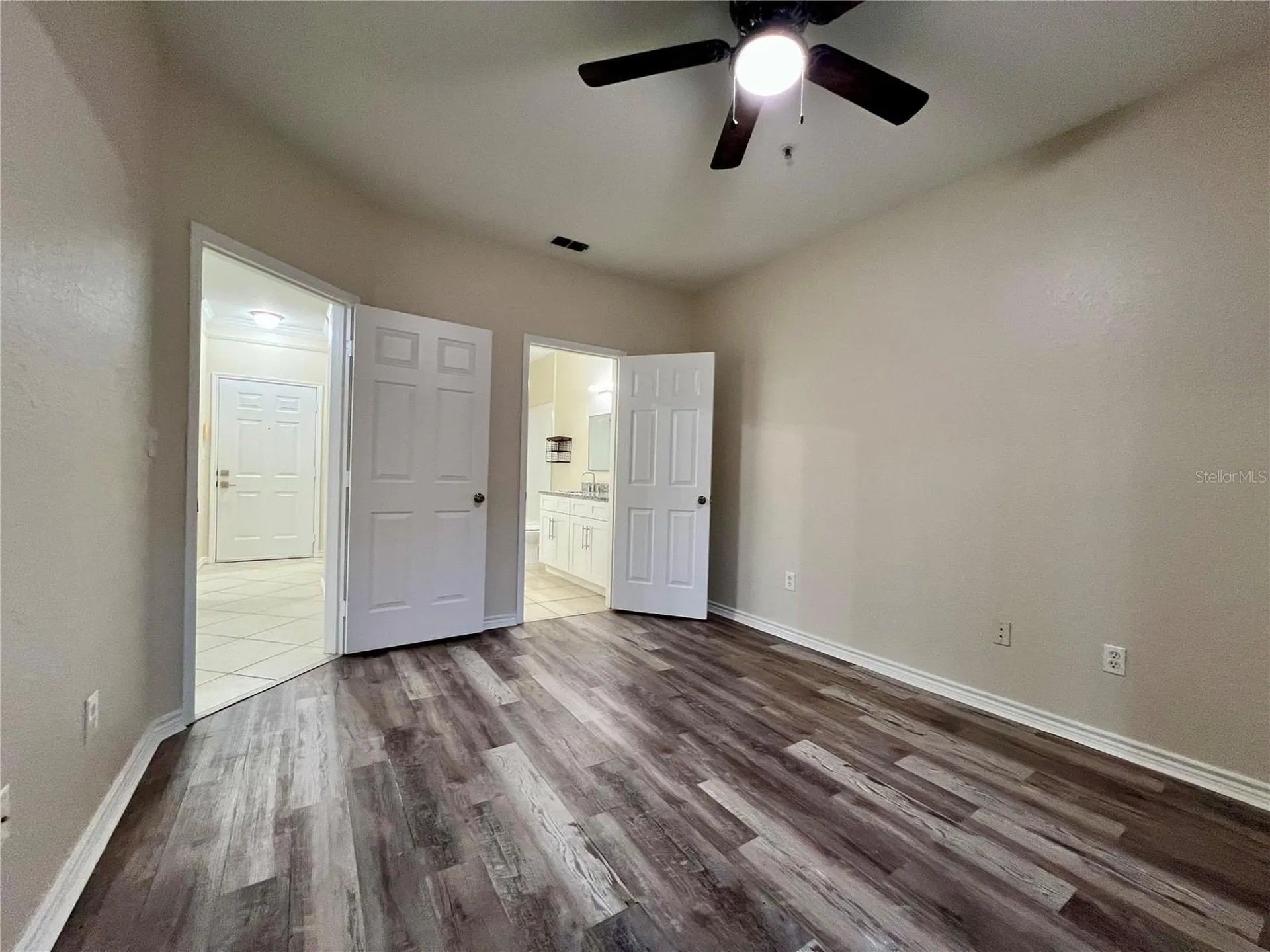 4323 Bayside Village Drive Tampa FL 33615