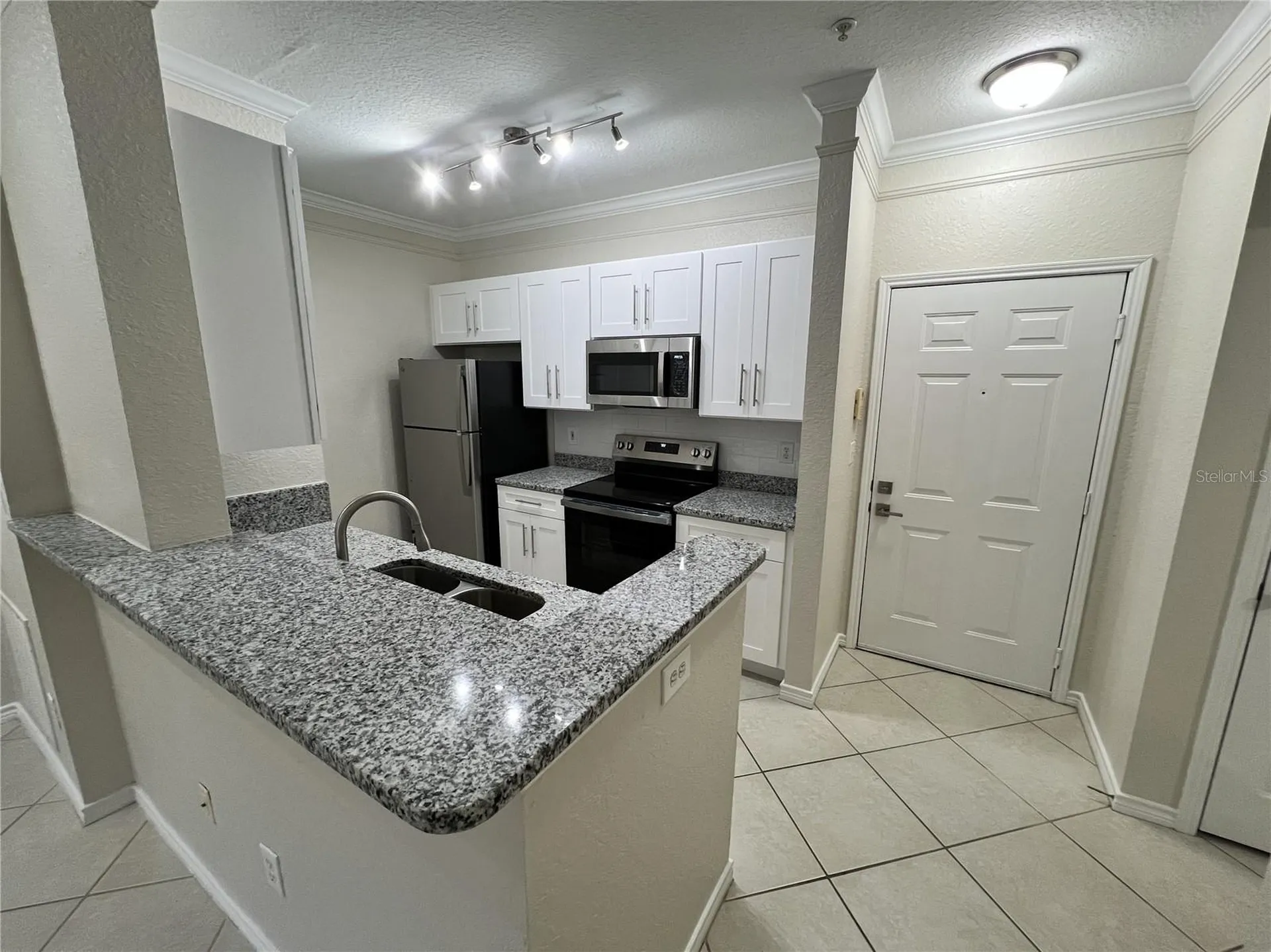 4323 Bayside Village Drive Tampa FL 33615