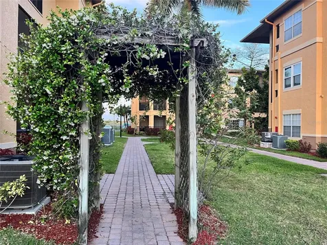 4323 Bayside Village Drive Tampa FL 33615