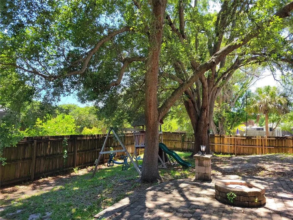 1111 Mina Avenue NE Palm Bay FL 32907
