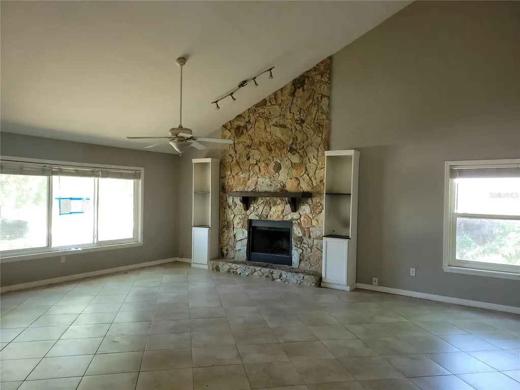 1111 Mina Avenue NE Palm Bay FL 32907