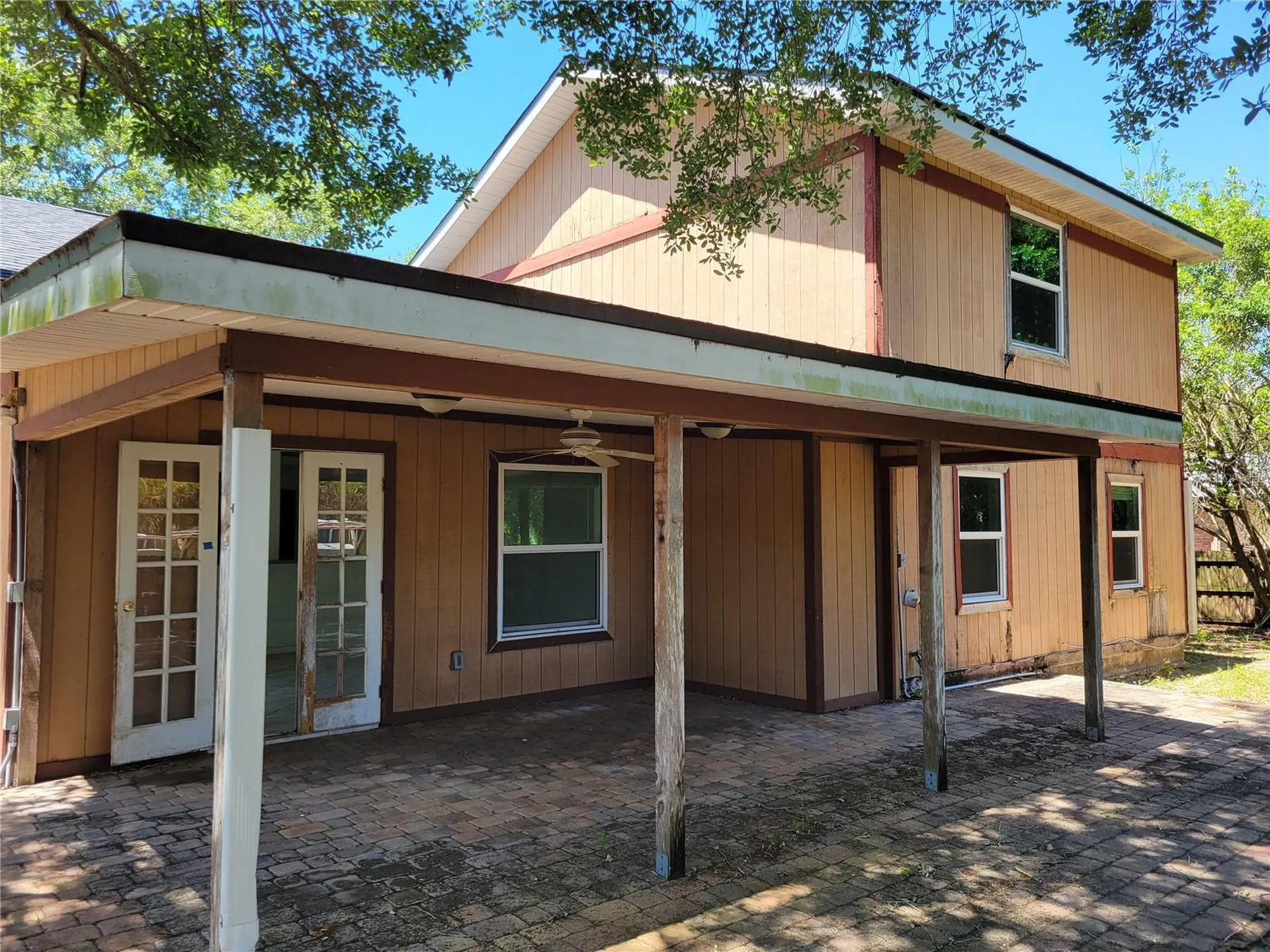 1111 Mina Avenue NE Palm Bay FL 32907