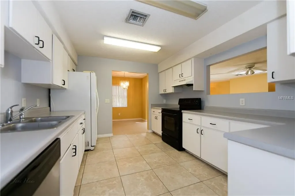 5025 E Lake Mary Boulevard Sanford FL 32771
