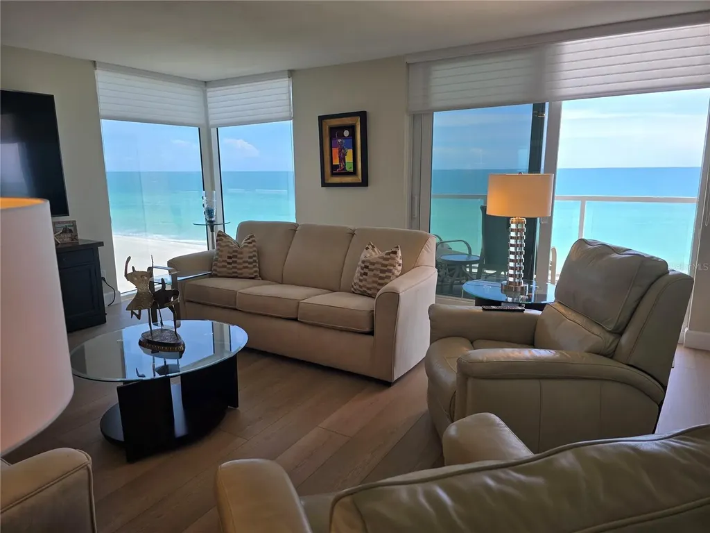 2425 Gulf Of Mexico Drive Longboat Key FL 34228