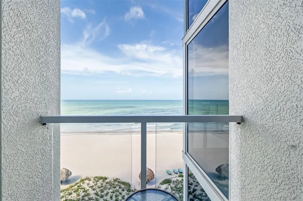 2425 Gulf Of Mexico Drive Longboat Key FL 34228