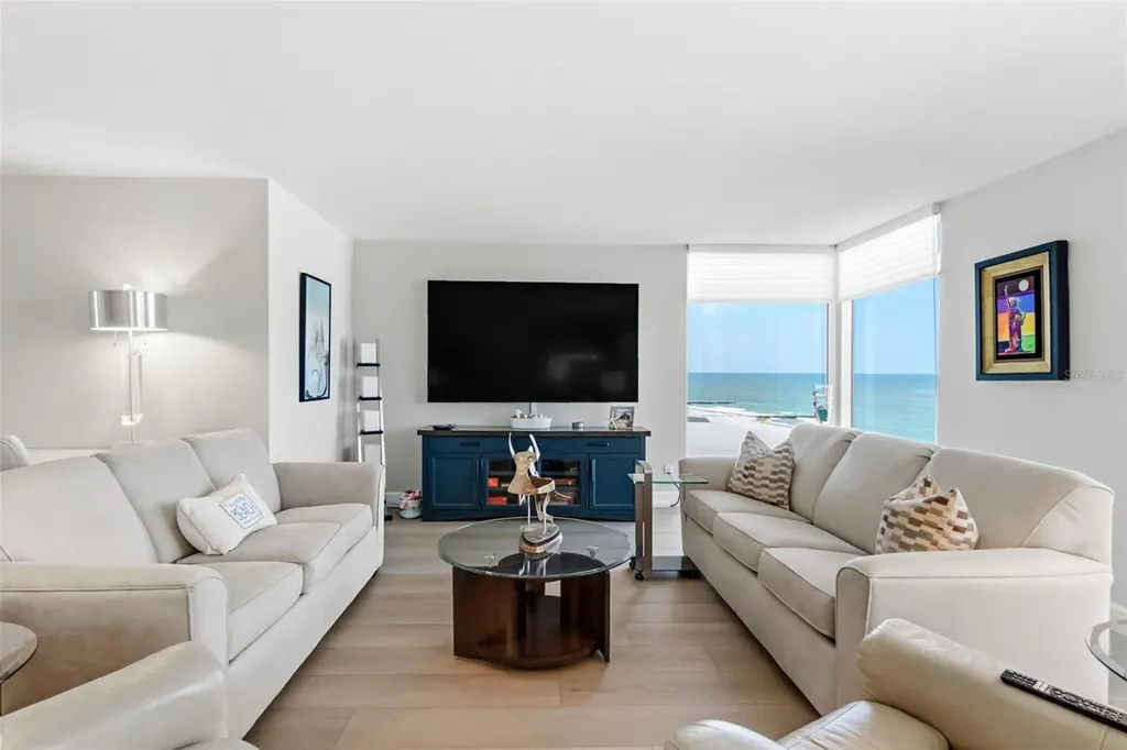 2425 Gulf Of Mexico Drive Longboat Key FL 34228