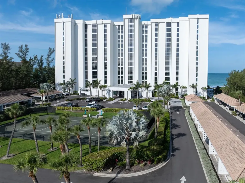 2425 Gulf Of Mexico Drive Longboat Key FL 34228
