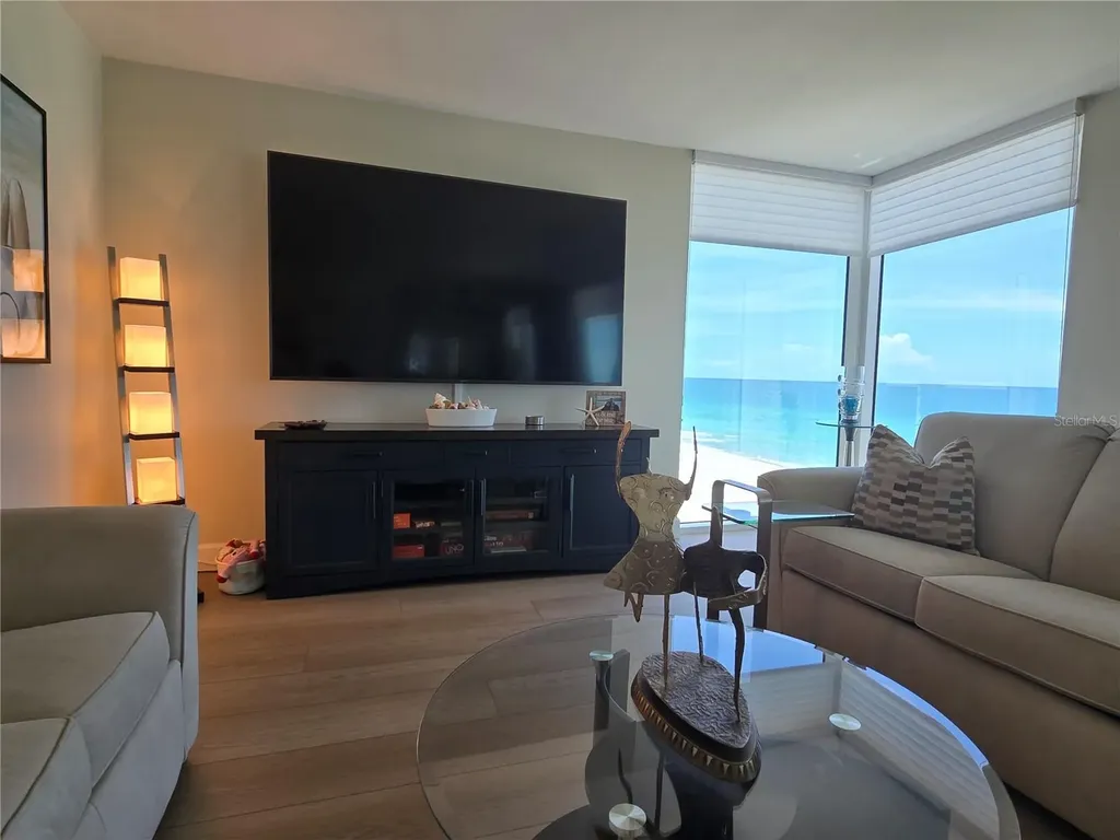 2425 Gulf Of Mexico Drive Longboat Key FL 34228