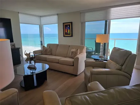 2425 Gulf Of Mexico Drive Longboat Key FL 34228