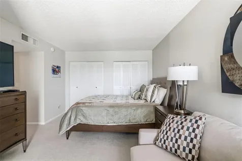 2425 Gulf Of Mexico Drive Longboat Key FL 34228