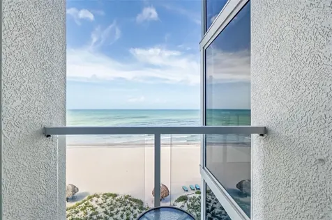 2425 Gulf Of Mexico Drive Longboat Key FL 34228