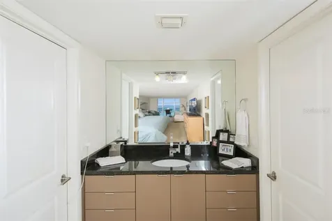 2425 Gulf Of Mexico Drive Longboat Key FL 34228