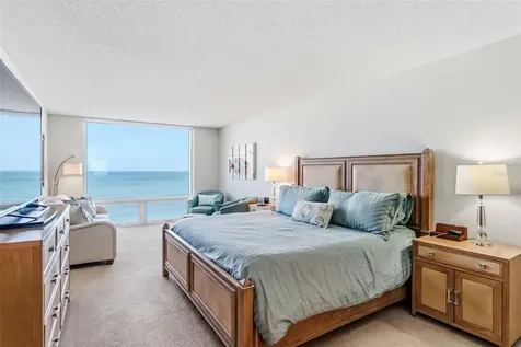 2425 Gulf Of Mexico Drive Longboat Key FL 34228