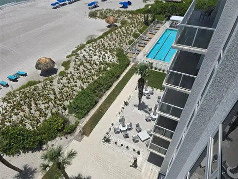 2425 Gulf Of Mexico Drive Longboat Key FL 34228
