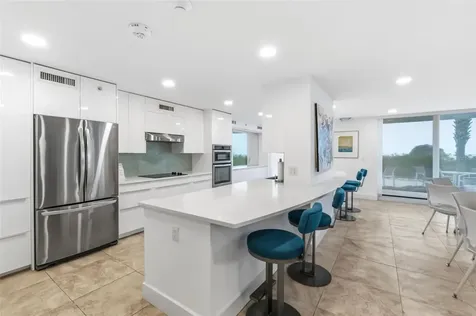 2425 Gulf Of Mexico Drive Longboat Key FL 34228