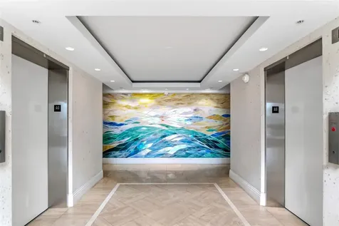 2425 Gulf Of Mexico Drive Longboat Key FL 34228