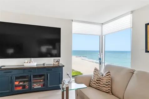 2425 Gulf Of Mexico Drive Longboat Key FL 34228