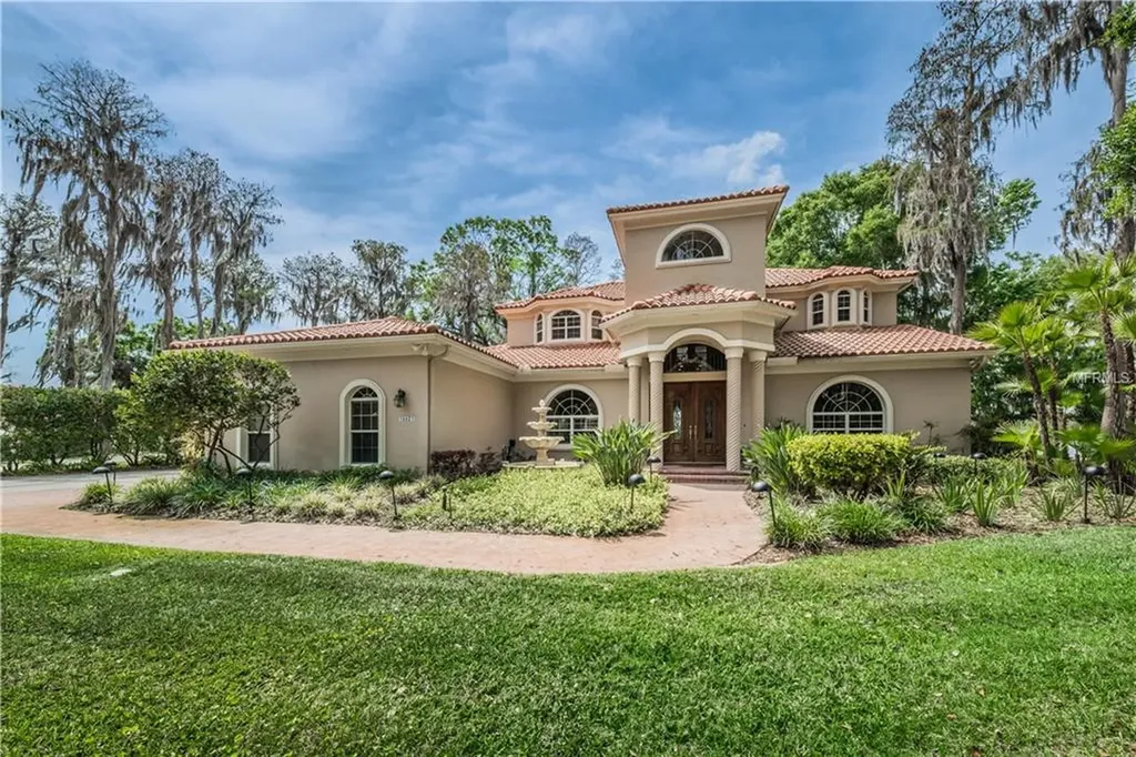 15521 Lake Magdalene Boulevard Tampa FL 33613