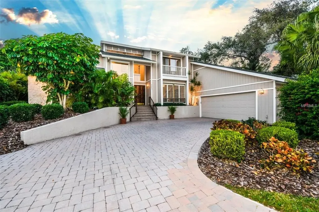 5323 Siesta Cove Drive Sarasota FL 34242