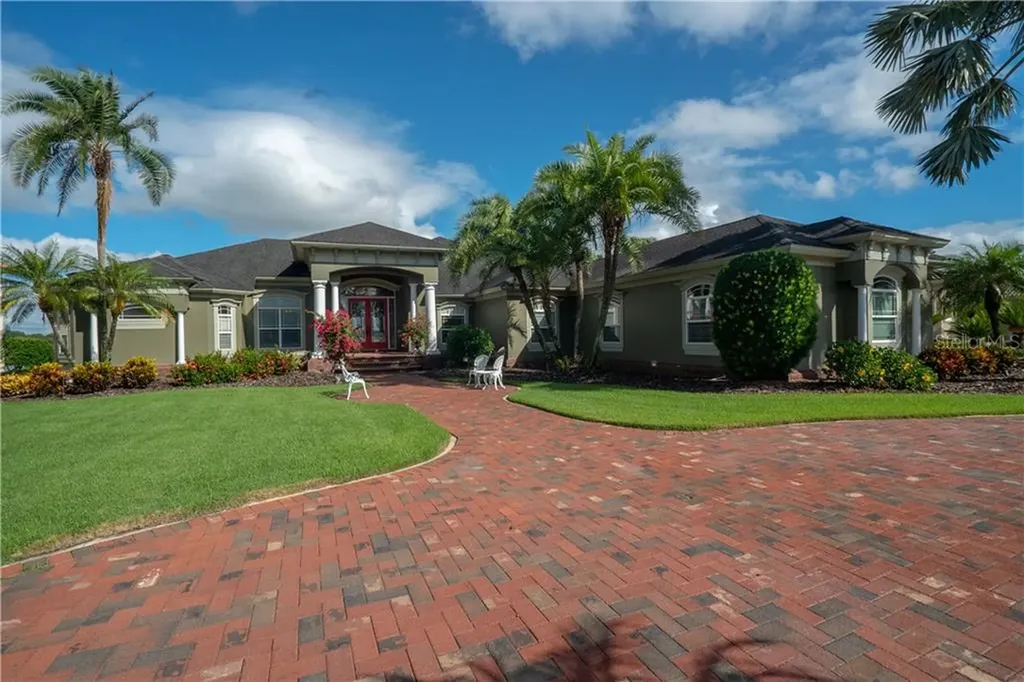 3112 Highlands By The Lake Way Lakeland FL 33812