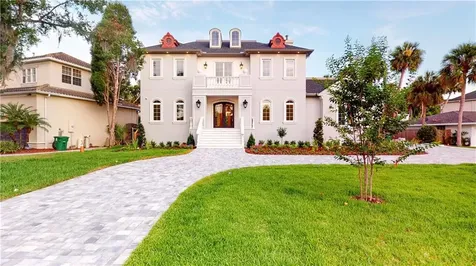 2604 S Bryant Circle Tampa FL 33629