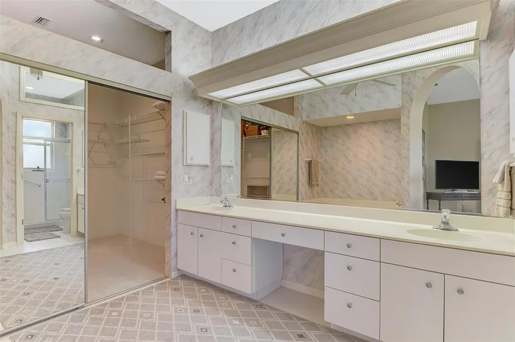 549 Fallbrook Drive Venice FL 34292