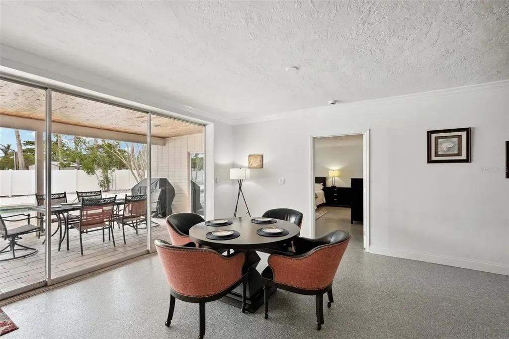 55 N Washington Drive Sarasota FL 34236