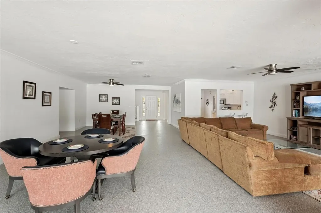 55 N Washington Drive Sarasota FL 34236