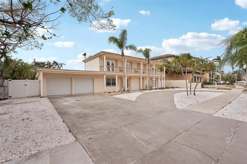 55 N Washington Drive Sarasota FL 34236