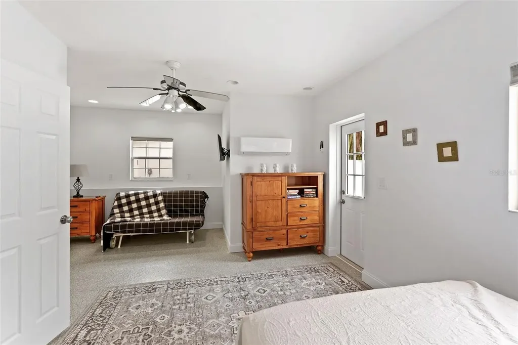 55 N Washington Drive Sarasota FL 34236