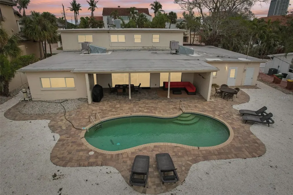 55 N Washington Drive Sarasota FL 34236