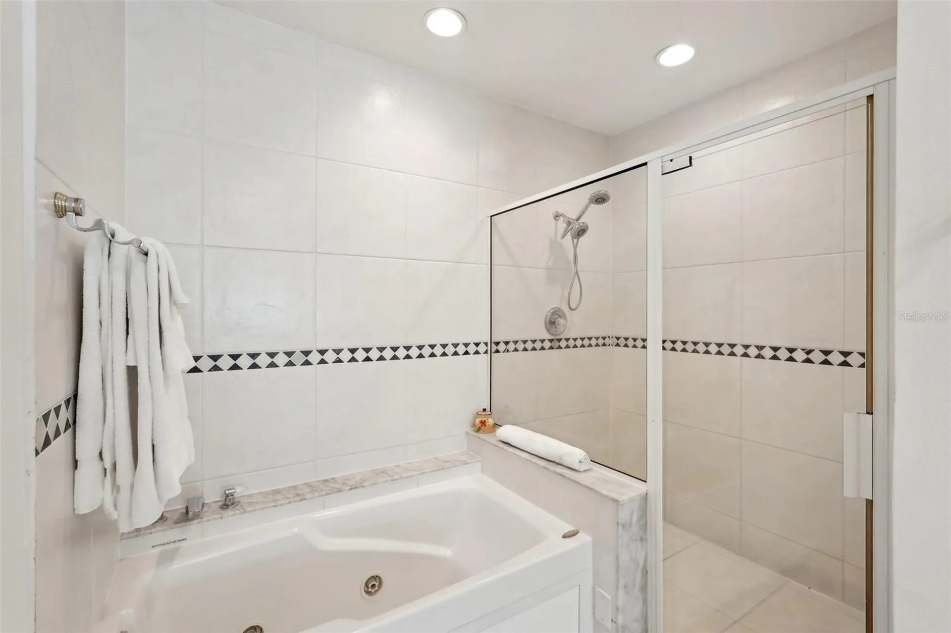 55 N Washington Drive Sarasota FL 34236