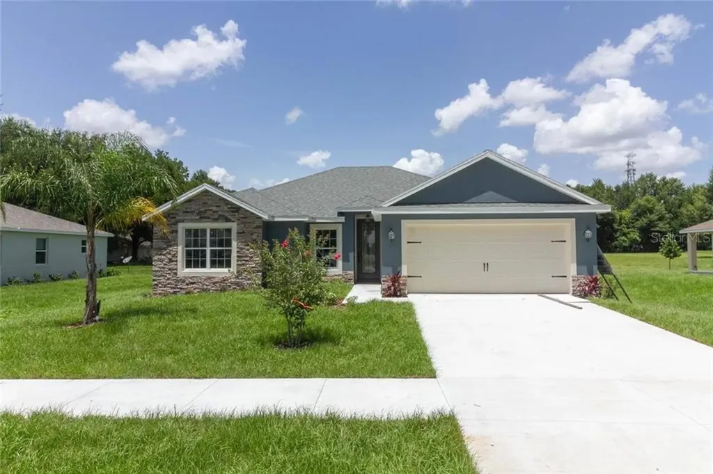 382 Lake Street Umatilla FL 32784