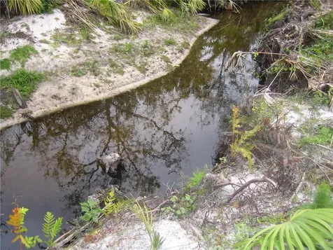 41025 E 20th Place Myakka City FL 34251