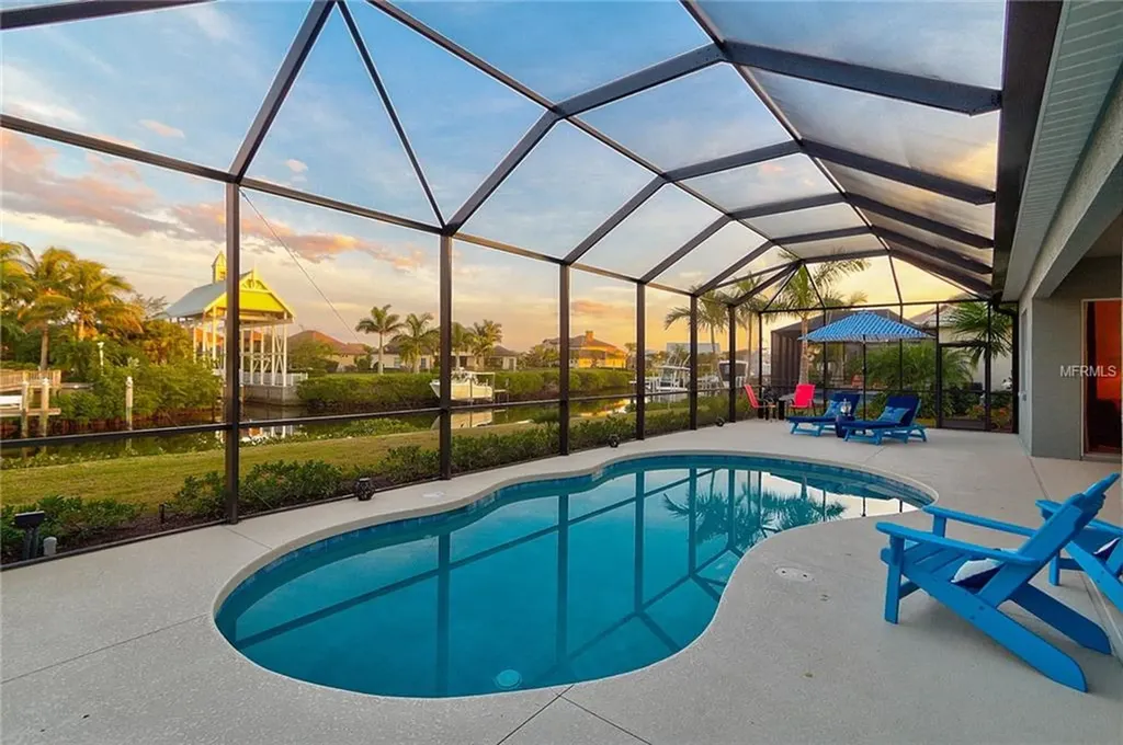 629 Regatta Way Bradenton FL 34208