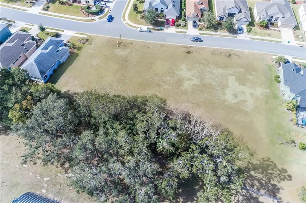 8220 Bridgeport Bay Circle Mount Dora FL 32757