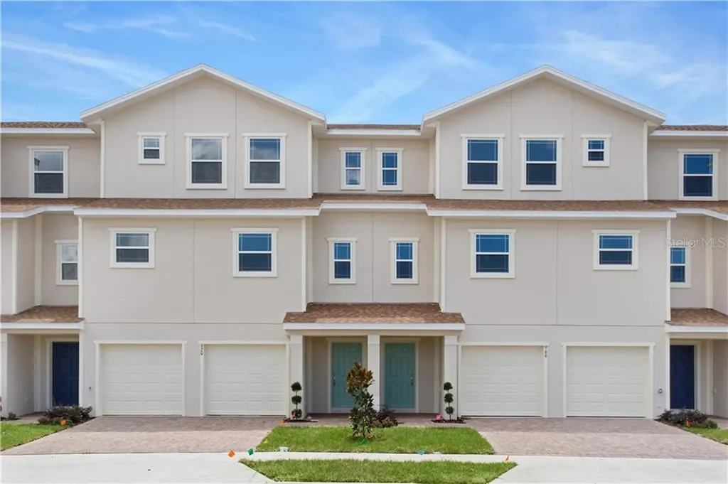 970 Lakefront Village Drive Clermont FL 34711