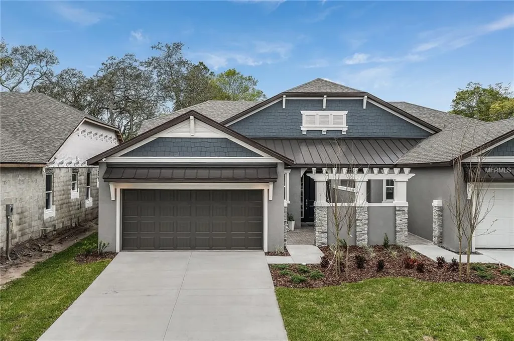 8624 Villa Square Court Tampa FL 33614